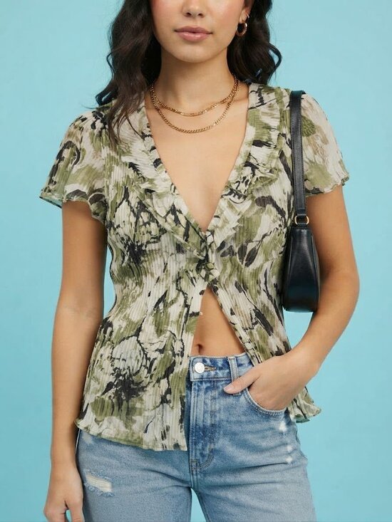 Reitmans Tops - Green & Whitr Abstract Short Sleeve Blouse